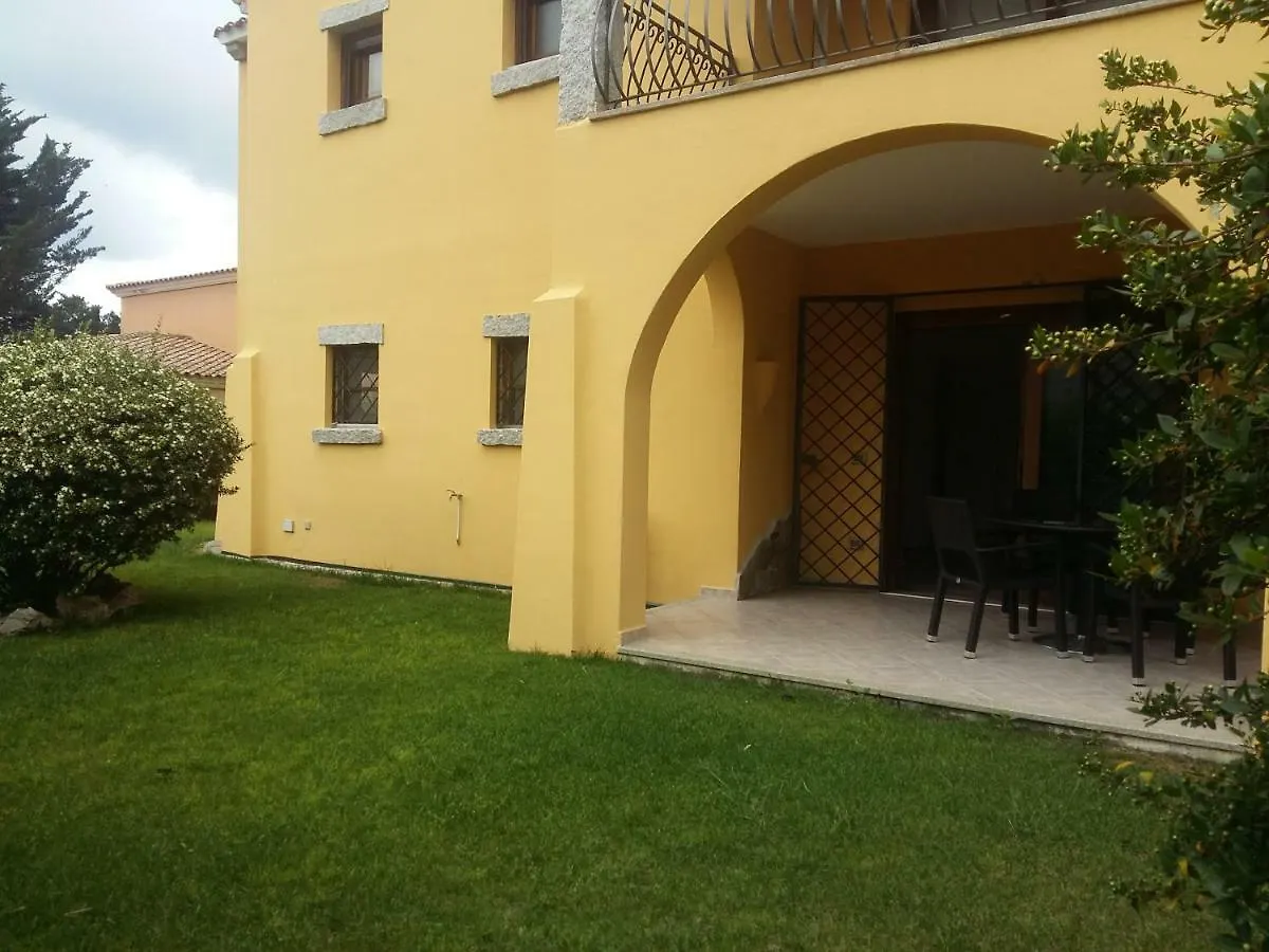 Casa Traversa San Teodoro  Italy